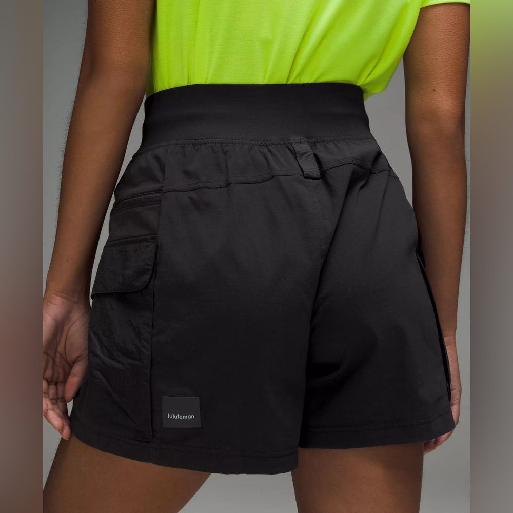 Lululemon Drop-In Pocket HR Hiking Short 4” Black size 4